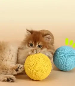 Interactive Sisal Cat Scratching Ball with Sound – Fun and Engaging Toy for Cats