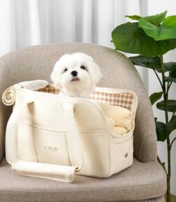 Portable Pet Carrier Shoulder Bag for Cats and Small Dogs